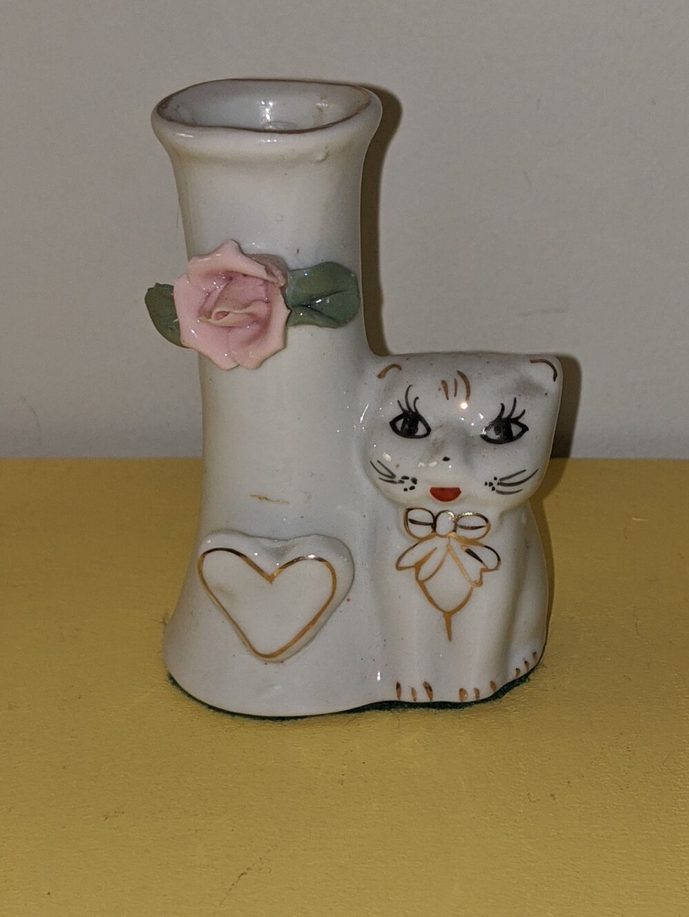 Vintage Kitschy China Cat Bud Vase 🐈 🌹